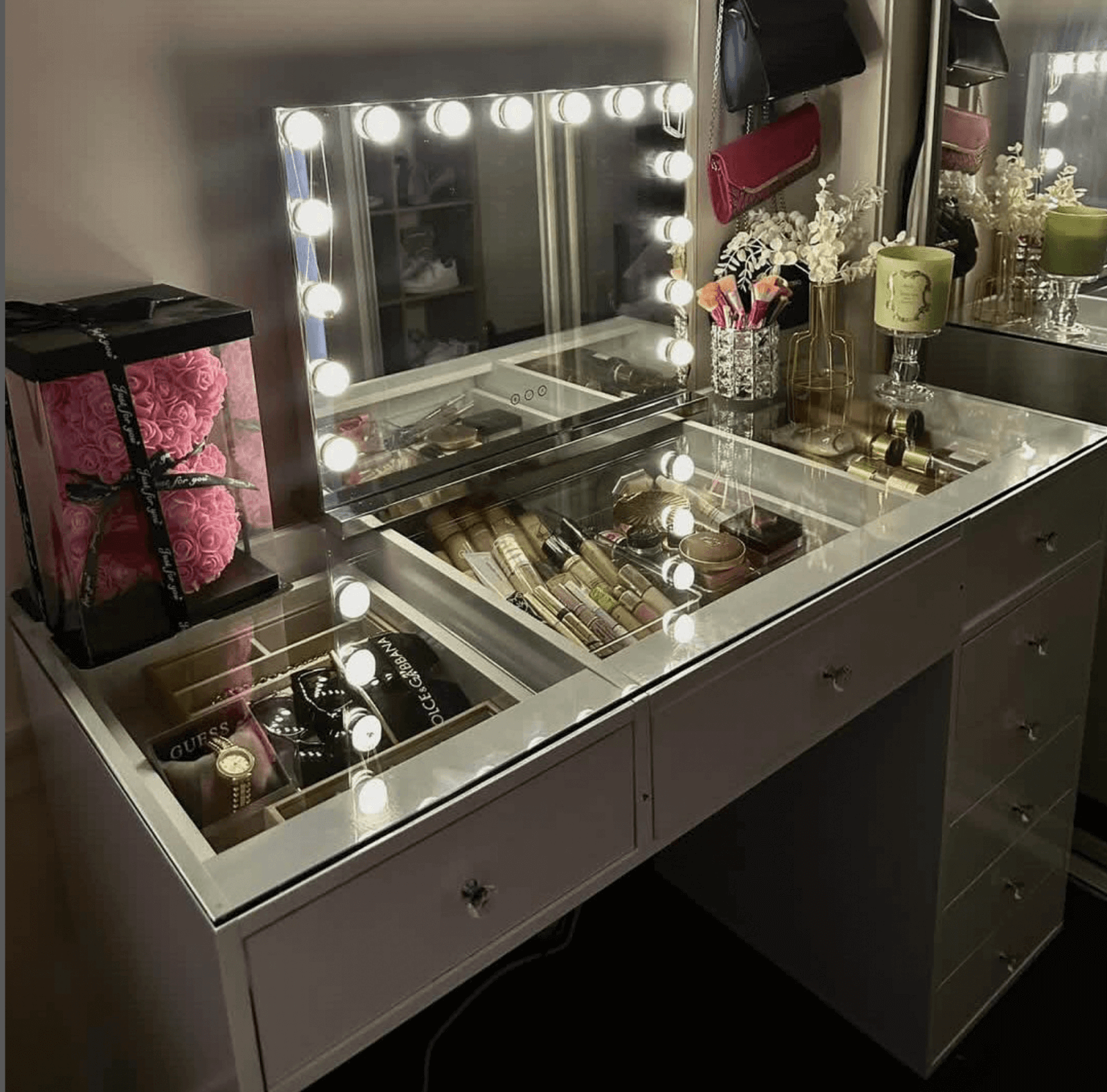 How Proper Lighting Improves Your Makeup Routine?