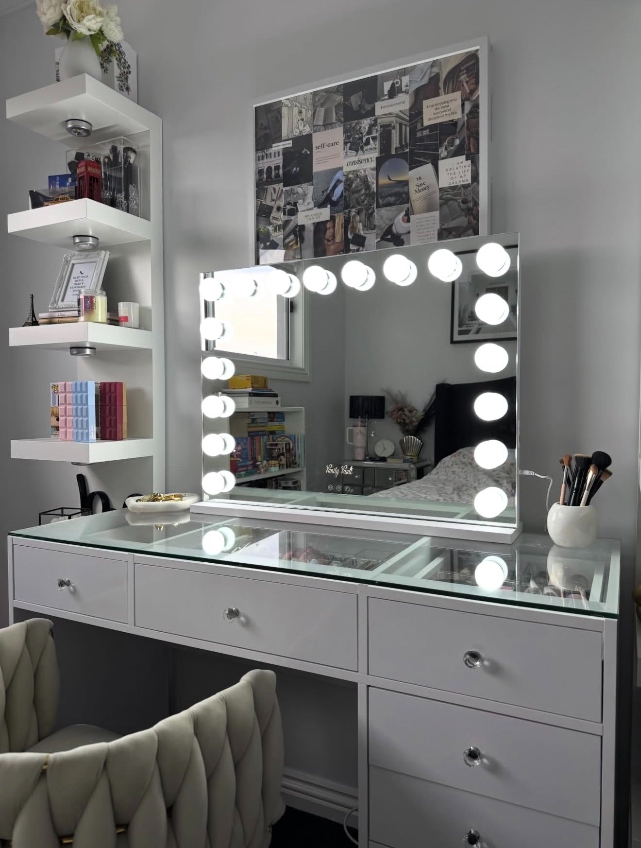 The Seraphina Mirror
