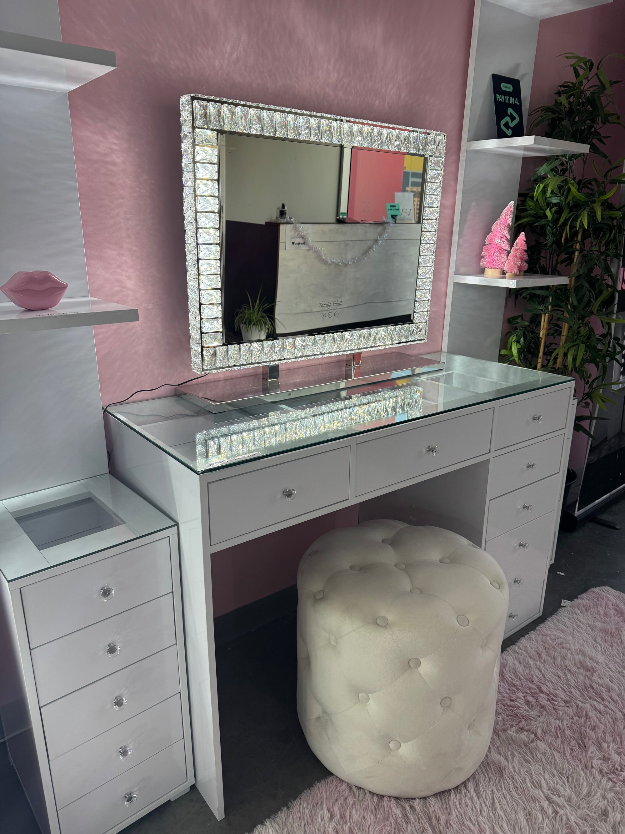 80cm LED diamond vanity mirror with dimmable ambient lighting, warm, neutral and cool light settings, and a decorative crystal-style frame for beauty rooms.