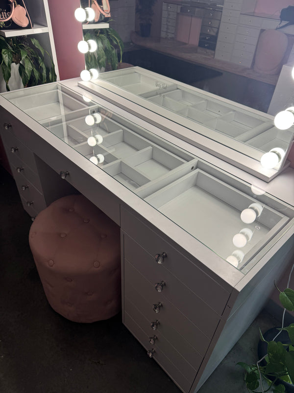 Dollface Vanity: Glam Up Your Room | Pre-Order Now - Vanity Vault