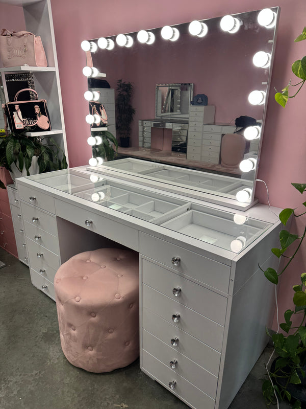 Dollface Vanity: Glam Up Your Room - Vanity Vault