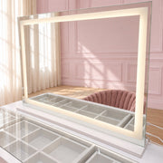 The Nova Mirror