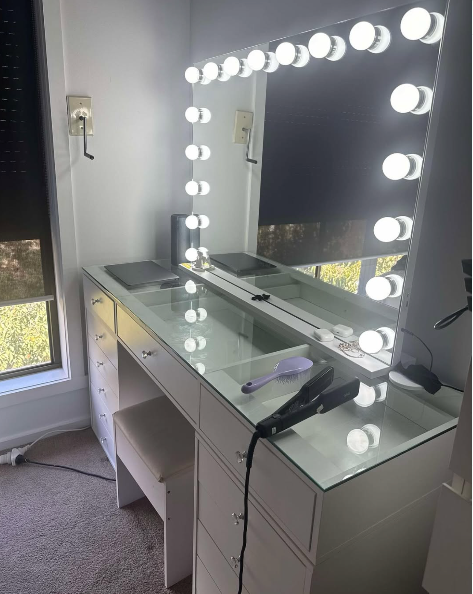 The Luna Luxe Mirror