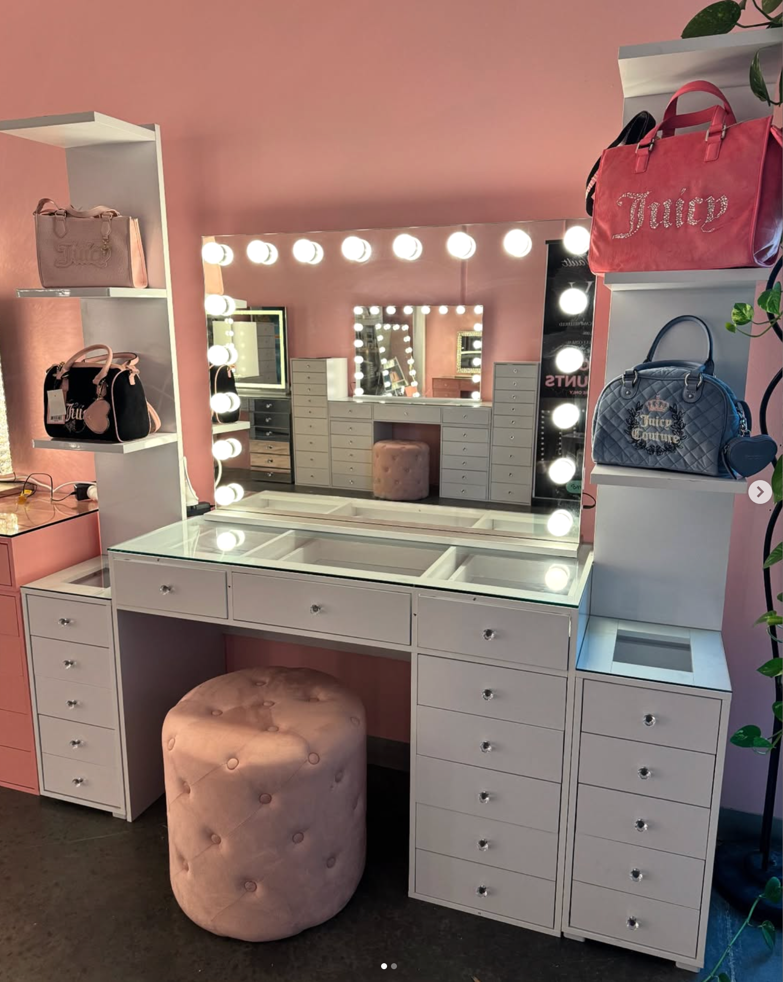 The Luna Luxe Mirror