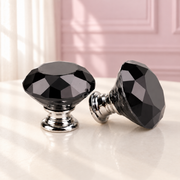 Luxury crystal cabinet knob with a faceted diamond design for modern vanities, drawers and furniture.