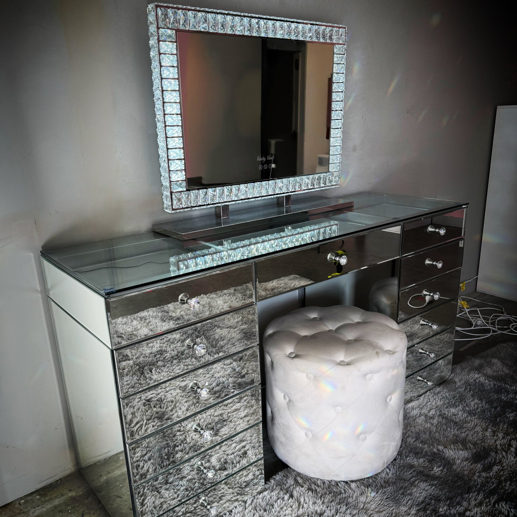 Princess Pearl mirrored dressing table with spacious storage drawers, crystal-style knobs and a premium mirrored finish for luxury makeup vanities, bedrooms and beauty rooms by Vanity Vault.